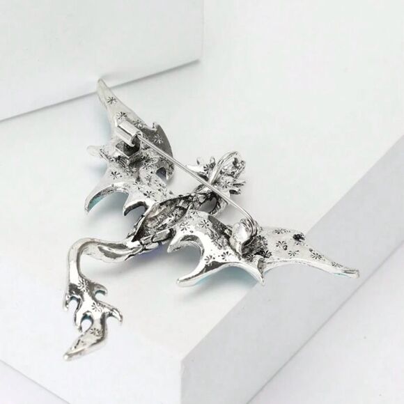 Vintage Inspired Purple Ombré and Silver Dragon Brooch Engraved Detailing - Picture 5 of 5